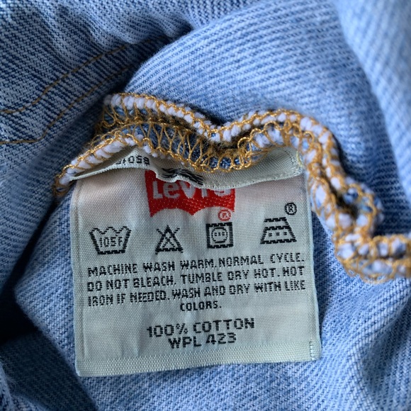 SOLD ON DEPOP Vintage Levi Jeans - Picture 10 of 11